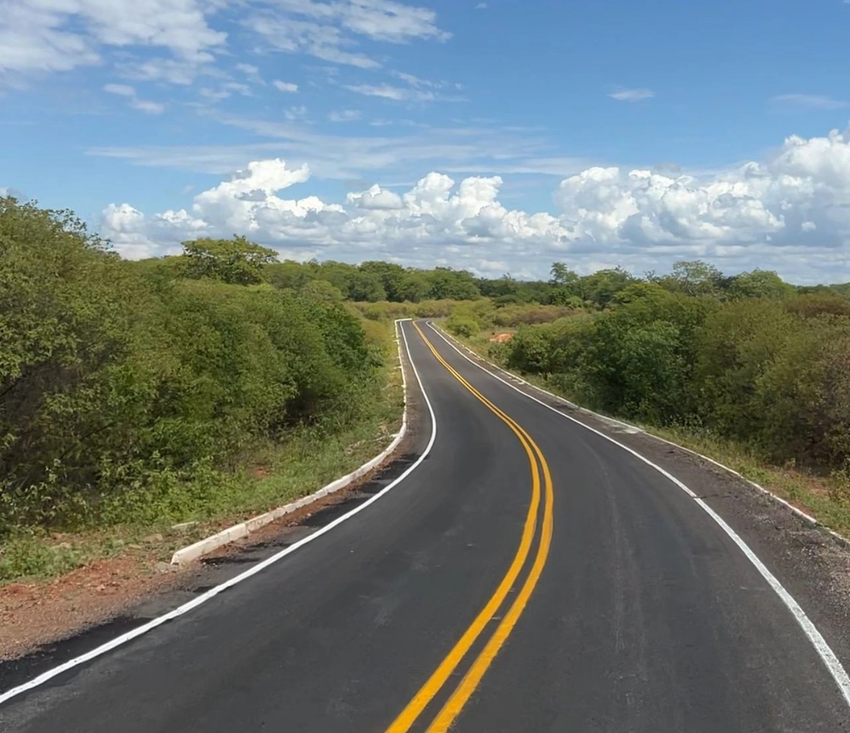 Leonardo Sobral inaugura obras de pavimentação asfáltica no Território Serra da Capivara