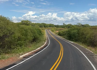 Leonardo Sobral inaugura obras de pavimentação asfáltica no Território Serra da Capivara