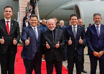 Lula desembarca no Japão com companheiros políticos