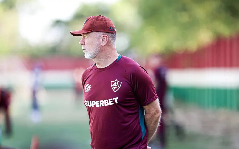 Mano Menezes é demitido do Fluminense