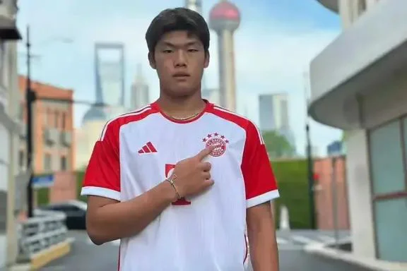 O atleta Guo Jiaxuan, de 18 anos, estava internado em estado grave