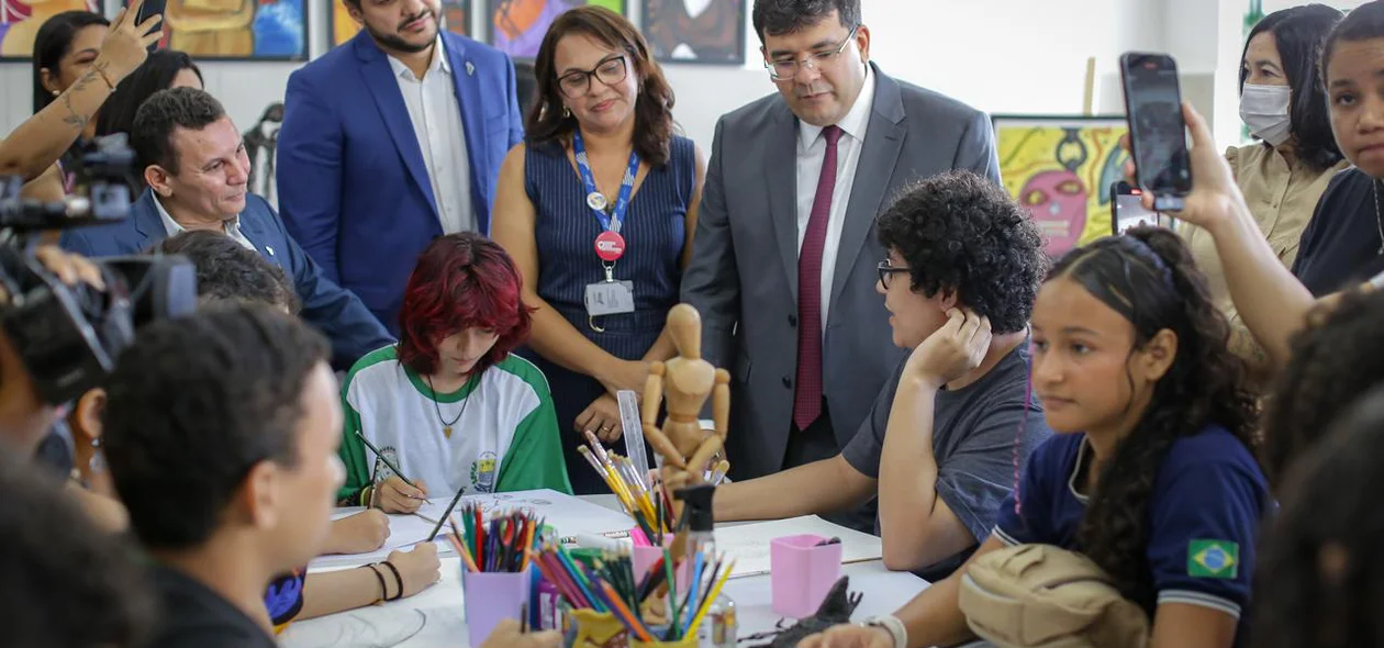 O espçao recebe alunos inteligentes