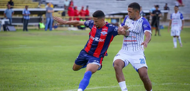 O jogo aconteceu neste sábado no Albertão