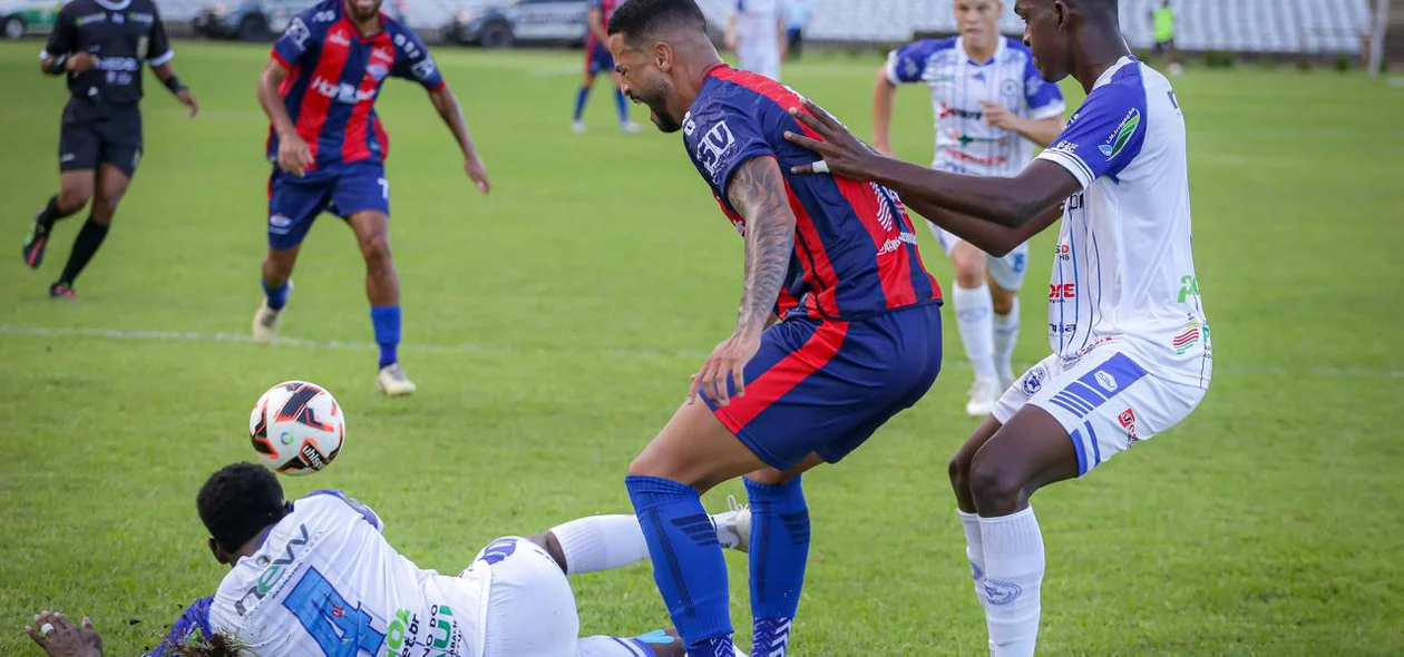 O jogo vale pela semifinal do Campeonato Piauiense