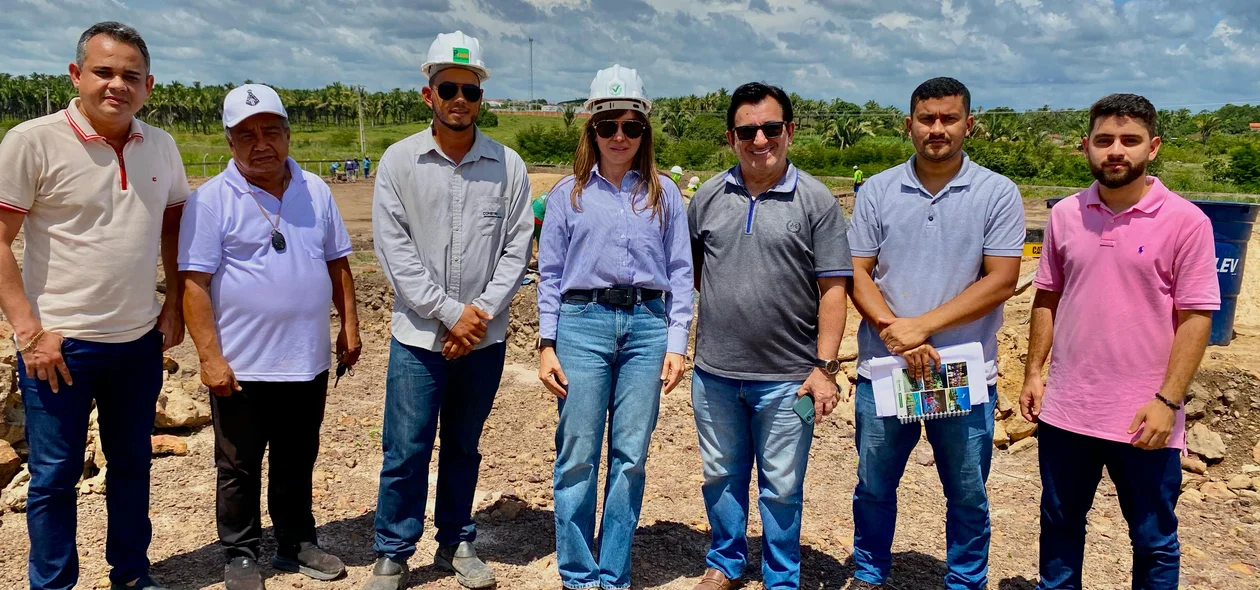 Obra do IFPI avança em Esperantina e autoridades visitam o local
