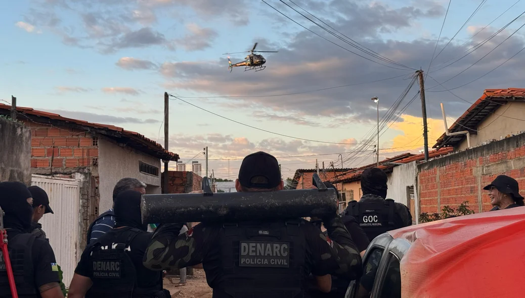Operação do Denarc na Vila Mandacaru