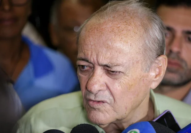 Prefeito de Teresina Sílvio Mendes