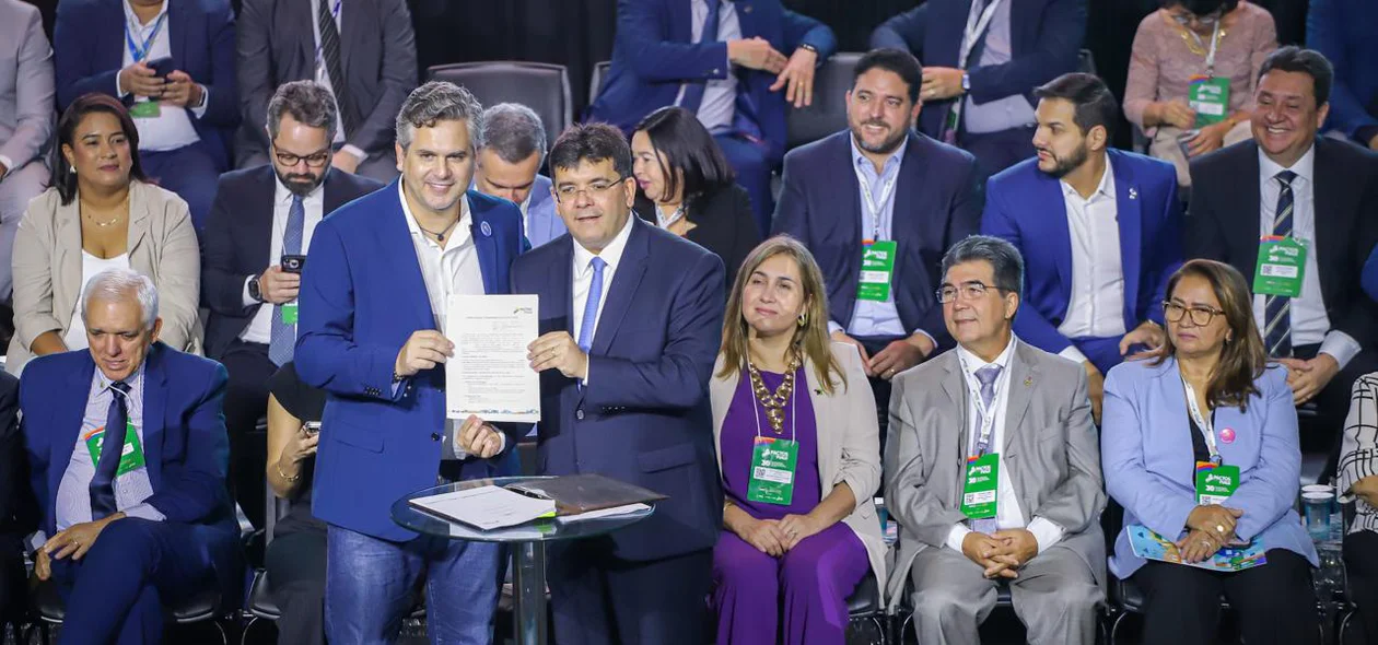 Prefeitos e prefeitas participam do evento