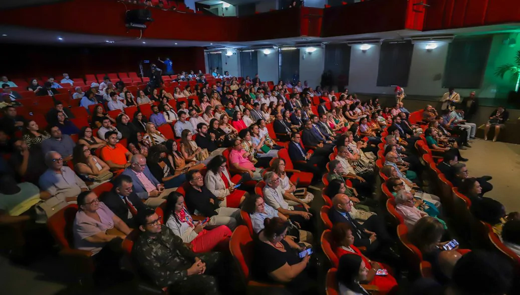 Público presente na cerimônia