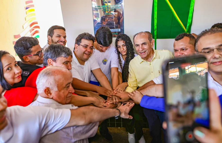 Rafael Fonteles entrega reforma de R$ 1,7 milhão em escola de Guaribas