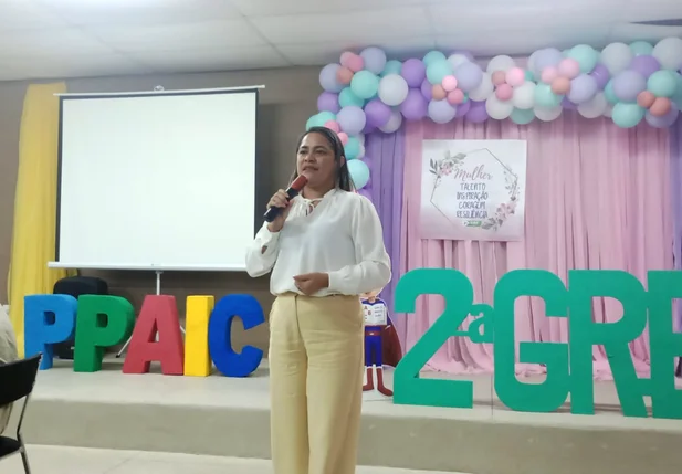 Secretária Simone Magalhães destaca conquista histórica da educação em São João do Arraial