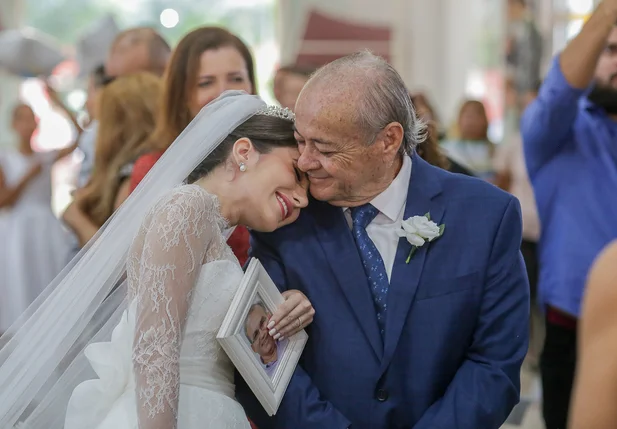 Sílvio Mendes acompanhou Cristina durante o casamento