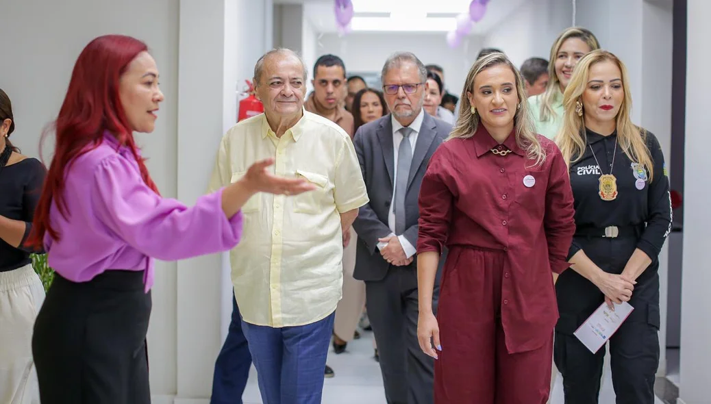 Sílvio Mendes visitou a Casa da Mulher Brasileira