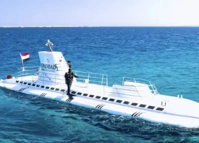 Submarino turístico afunda no Egito e deixa seis russos