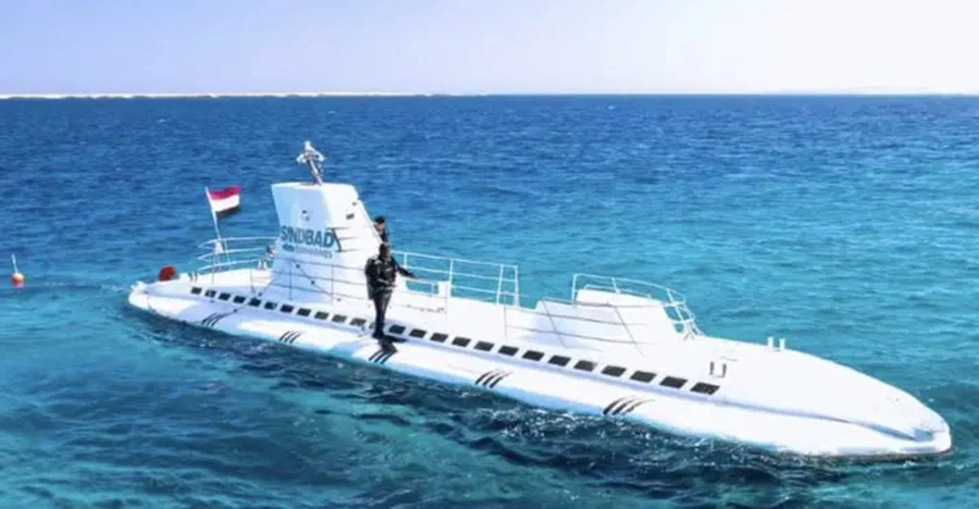 Submarino turístico afunda no Egito e deixa seis russos