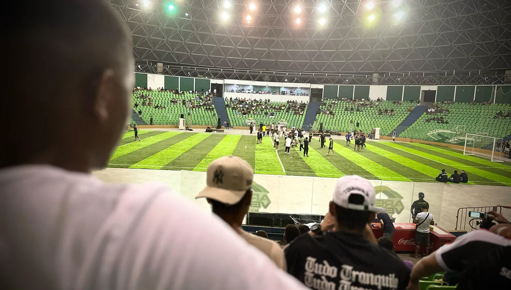 Torcedor assistindo ao 'X1 com Ney Silva"