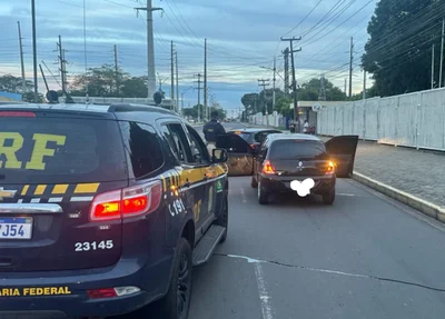 Três menores são apreendidos por roubo