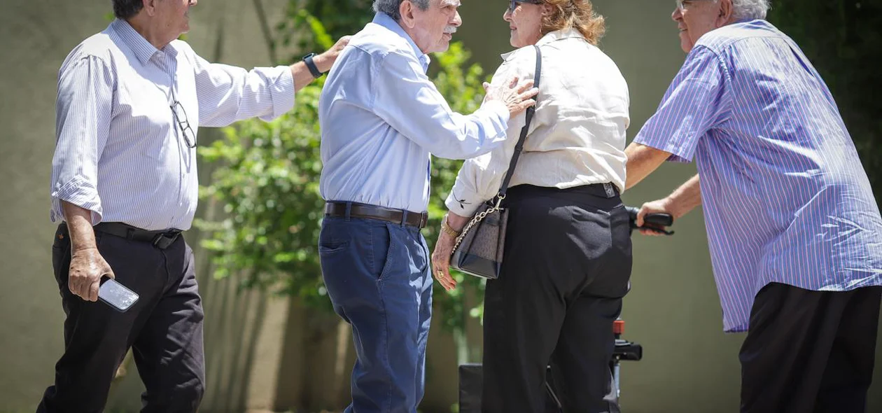 Último adeus a Leal Júnior