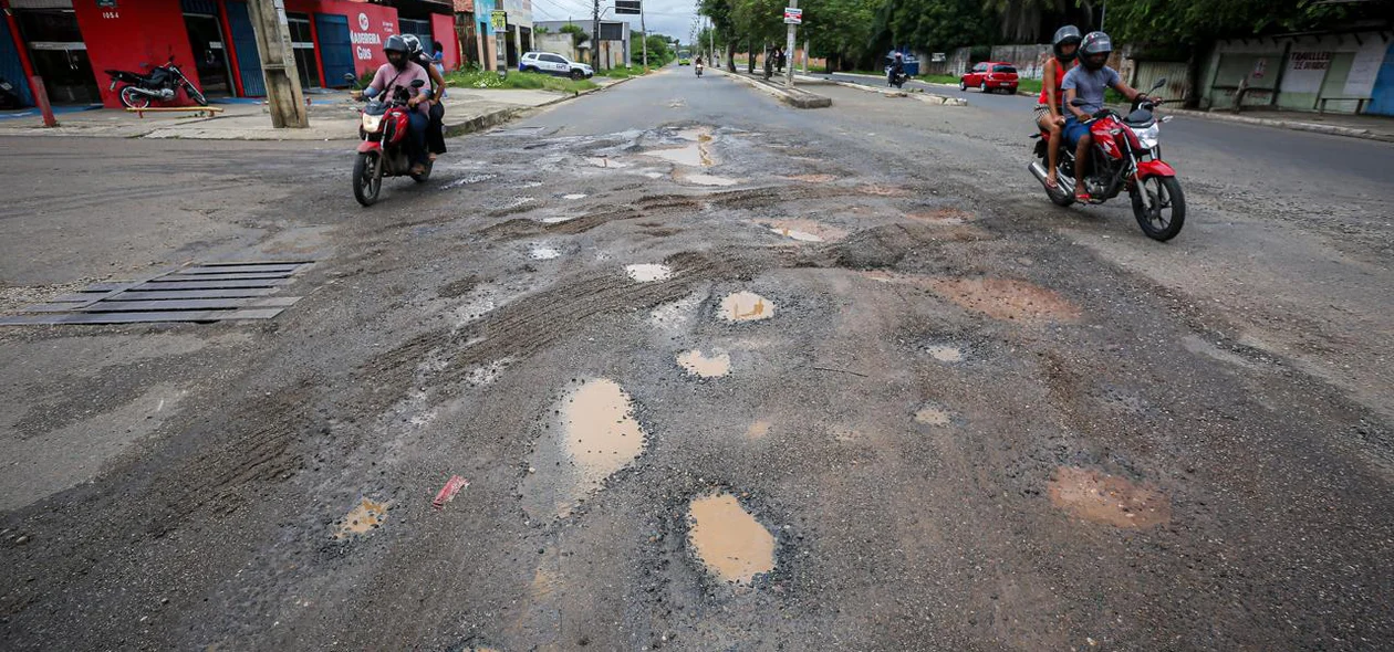 Vários buracos na zona Sul de Teresina