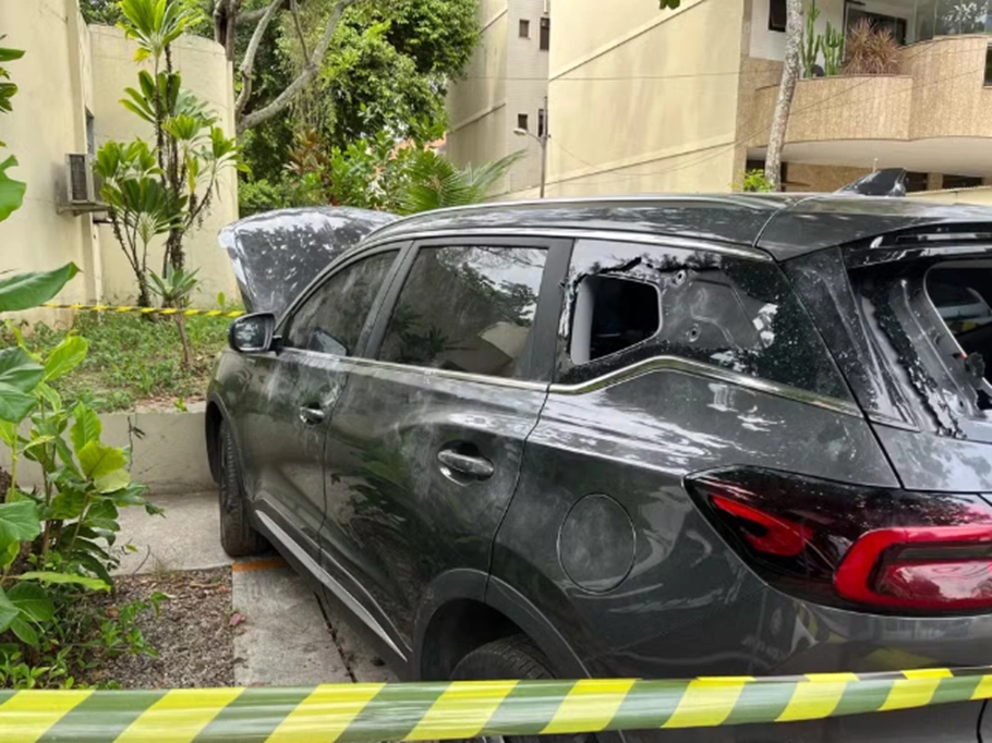 Veículo utilizado pelos criminosos, que mataram o policial civil do CORE no Rio de Janeiro