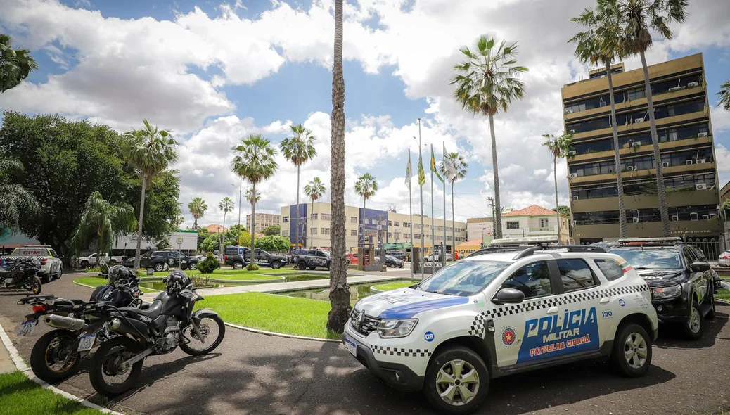 Viaturas da Polícia Militar