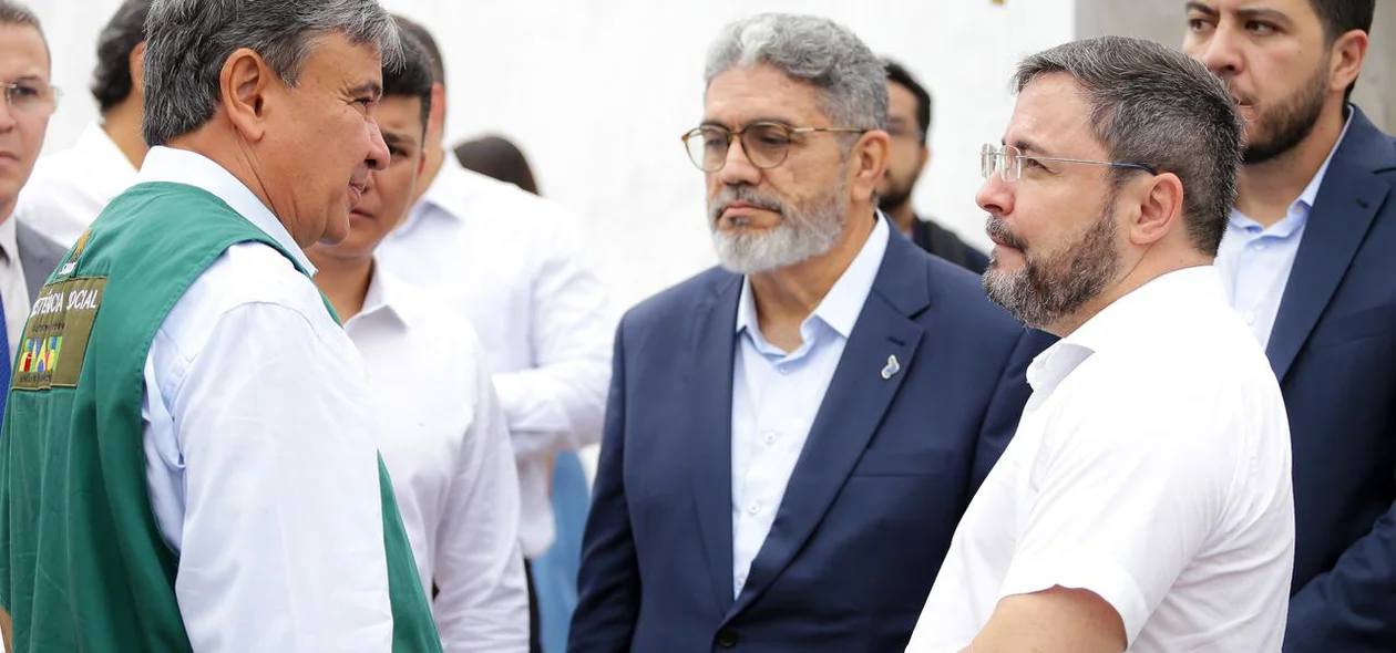 Wellington Dias, secretários e parlamentares