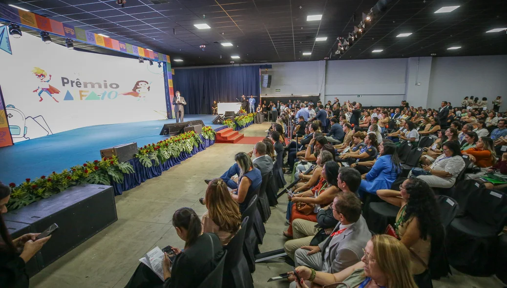 A cerimônia ocorreu no Centro de Convenções