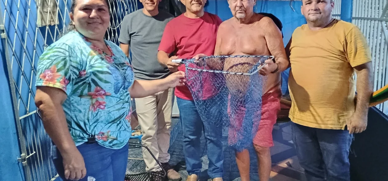 A entrega das armadilhas é fruto de uma ação da prefeitura,