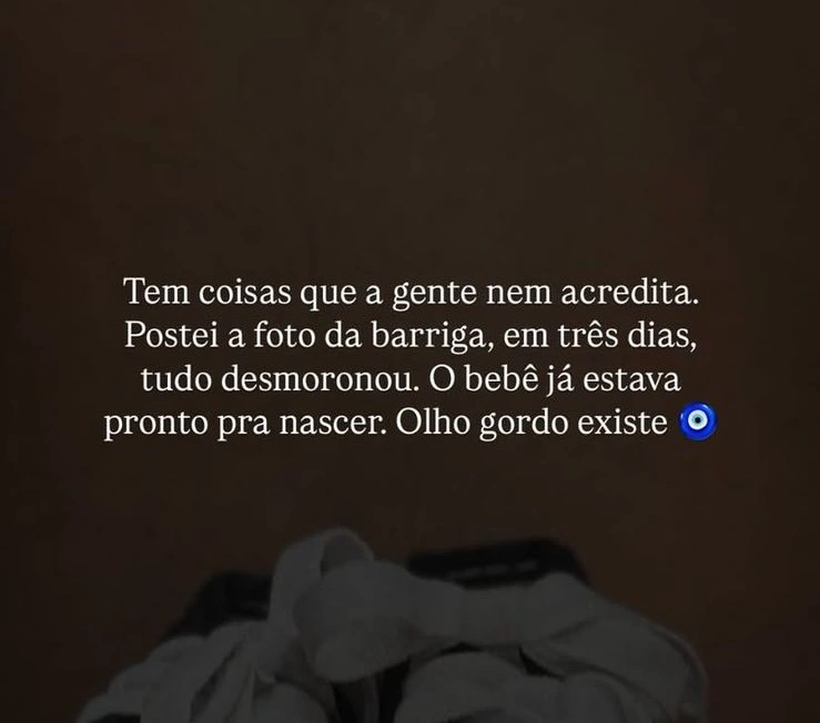 A notícia foi compartilhada nas redes sociais do casal