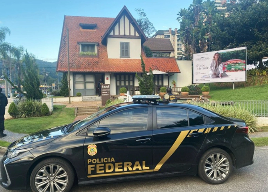 Ação da Polícia Federal na Operação Fantasos