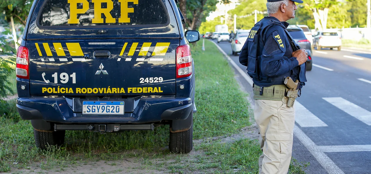 Acidente deixa duas pessoas feridas na Avenida João XXlll