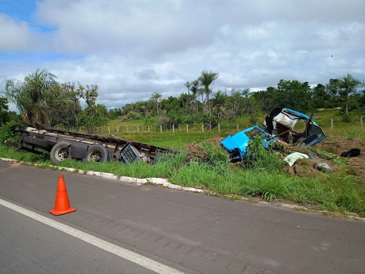 Acidente ocorrido na BR 343, em Nossa Senhora de Nazaré