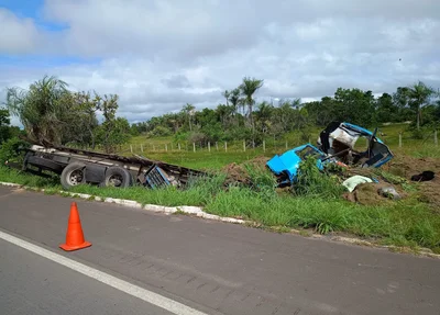 Acidente ocorrido na BR 343, em Nossa Senhora de Nazaré