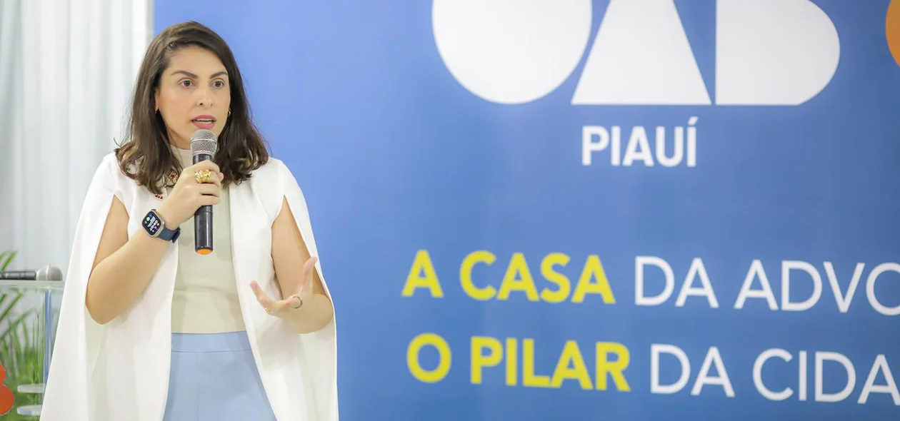 Advogada Naiara Moraes