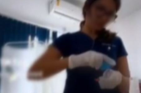 Aluna do curso de medicina denunciada ao compartilhar nas redes sociais um vídeo realizando um exame ginecológico