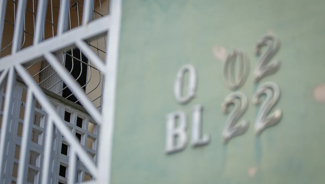 Apartamento da vítima foi isolado pela perícia