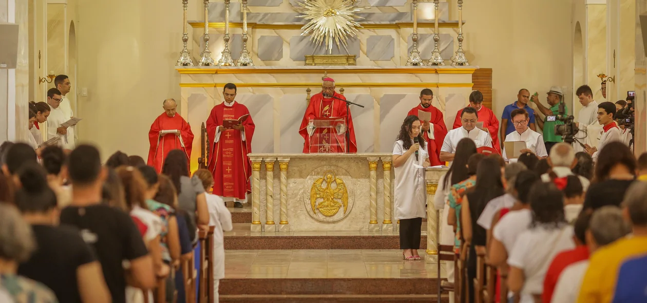 Arcebispo Dom Juarez preside celebração