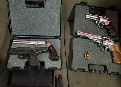 Armas de fogo apreendidas durante a Operação Káfele