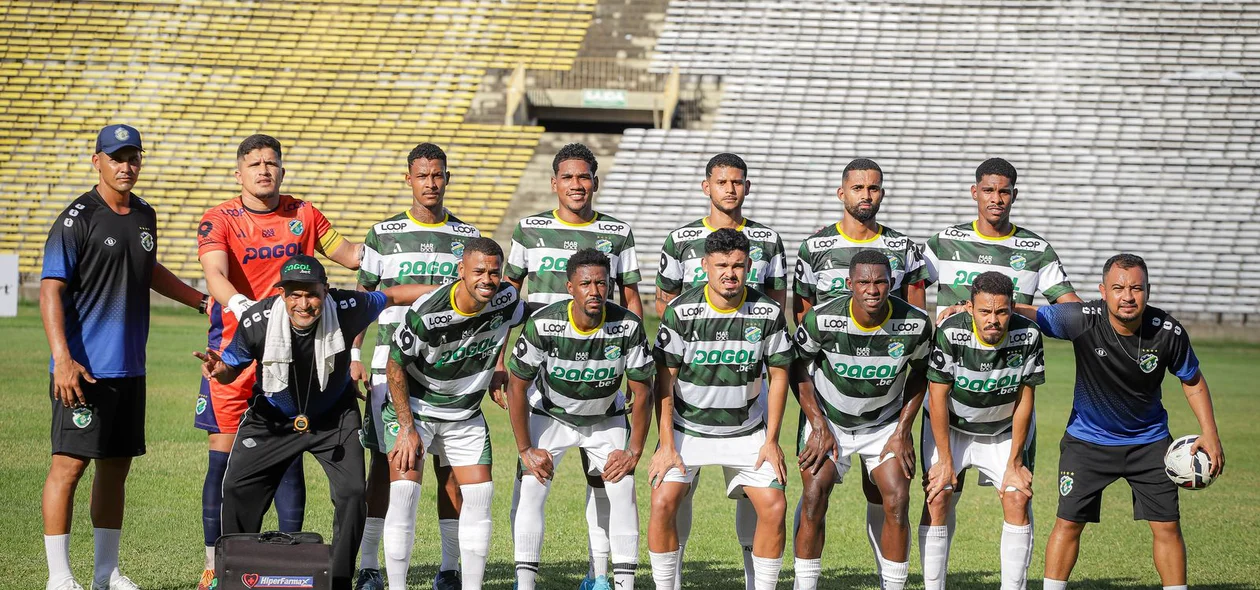 Associação Atlética de Altos