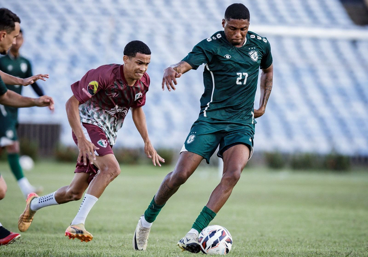 Atletas do Altos participaram de um jogo-treino contra a equipe do Fluminense Sub-20