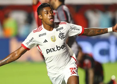 Bruno Henrique marcou no fim do duelo contra o Vitória