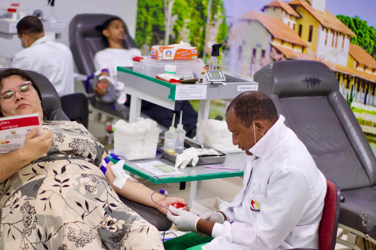 Campanha de doação de sangue para o Hemopi