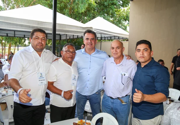 Ciro Nogueira se reuniu com vereadores nesta quinta-feira