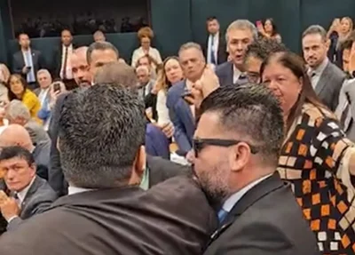 Confusão em comissão na Câmara dos Deputados