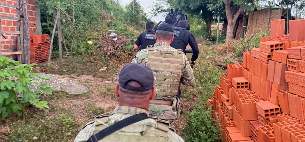 Cumprimento de mandados na Operação DRACO 210