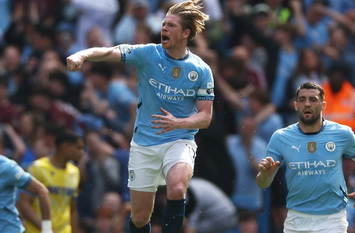 De Bruyne comemora gol do Manchester City