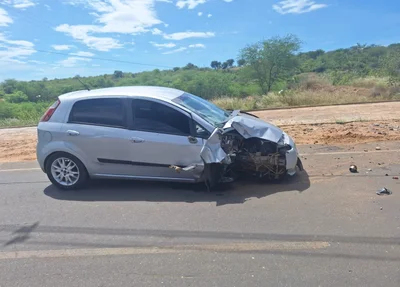 Diante do flagrante, os agentes deram voz de prisão ao motorista