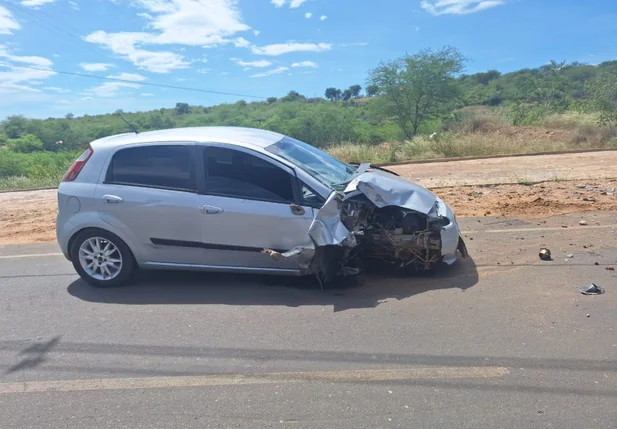 Diante do flagrante, os agentes deram voz de prisão ao motorista
