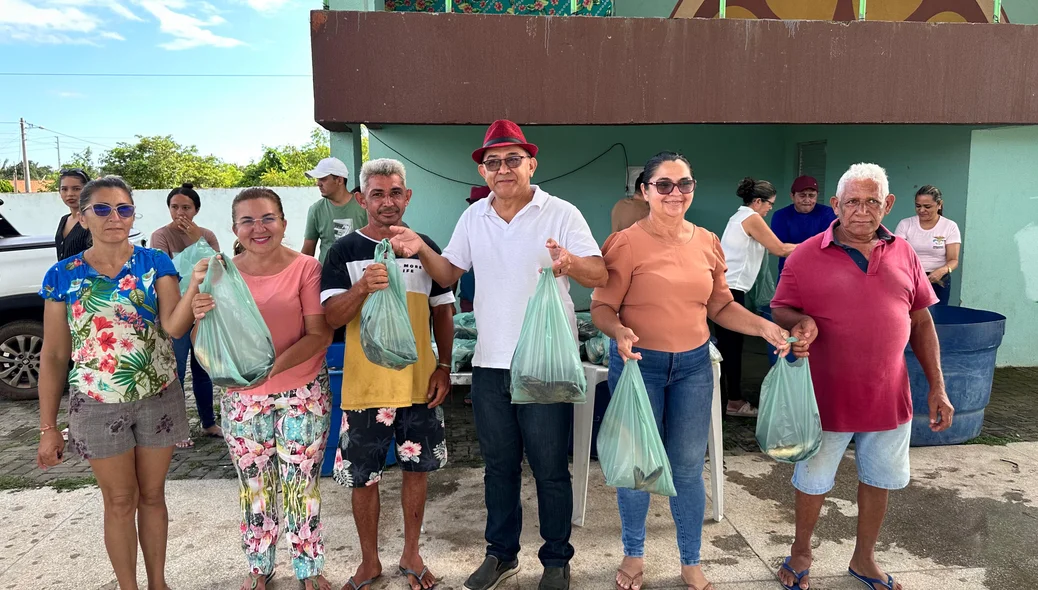 Distribuição de peixes foi feita em parceria com o Governo do Estado e deputado Francisco Limma