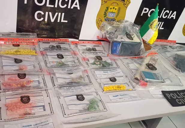 Drogas apreendidas durante operação Desmonte